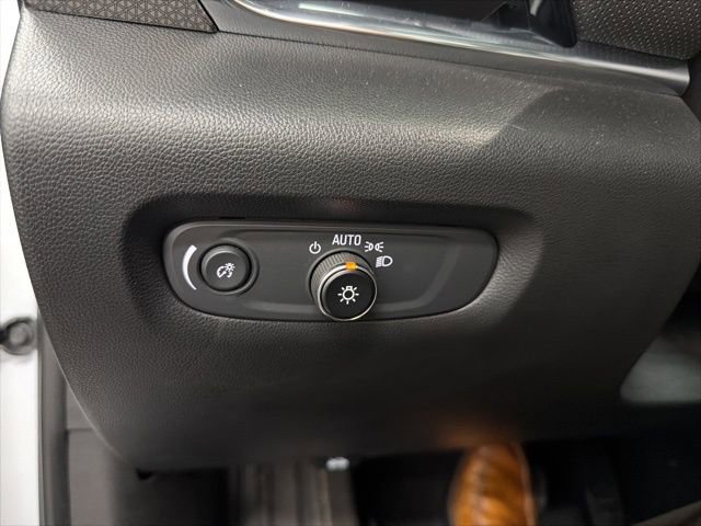 Used 2023 Chevrolet Traverse Premier w/ LPO, Floor Liner Package image 22