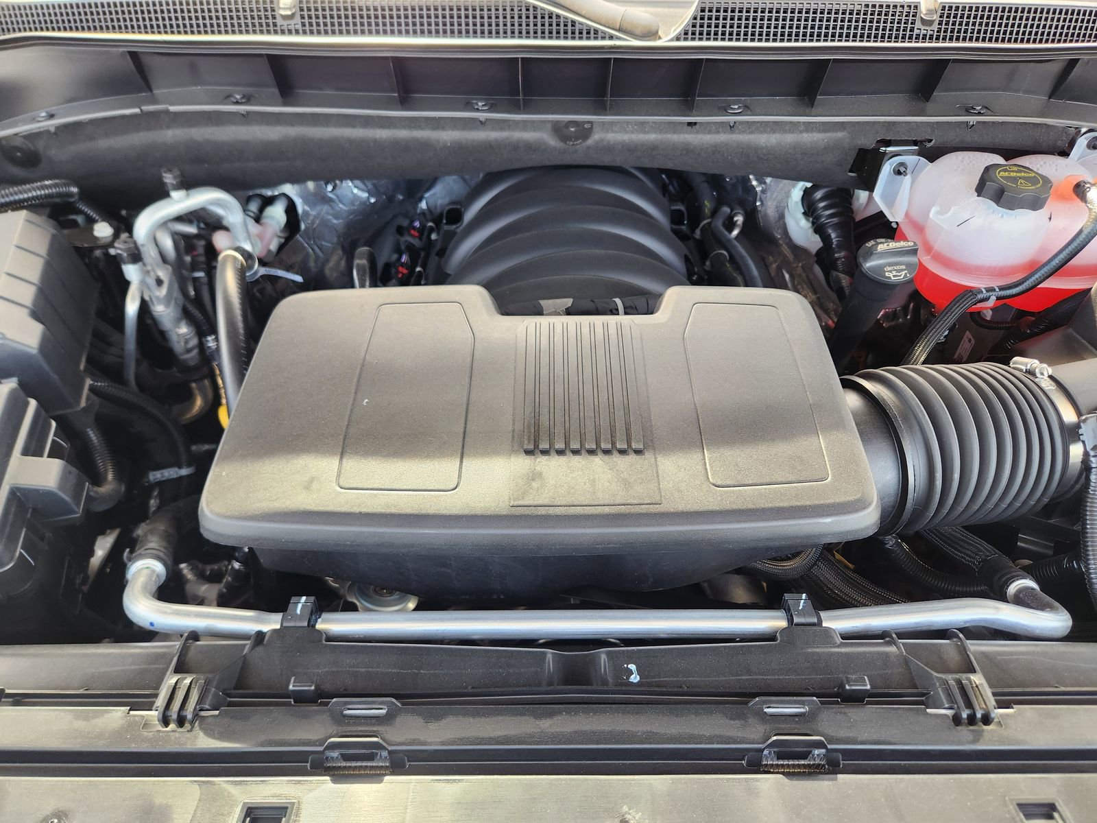 New 2026 Chevrolet Suburban LT w/ Comfort Package image 26