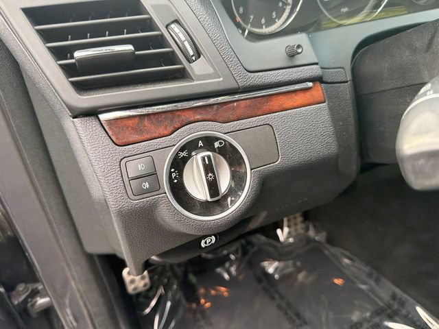 Used 2011 Mercedes-Benz E 350 Coupe image 28