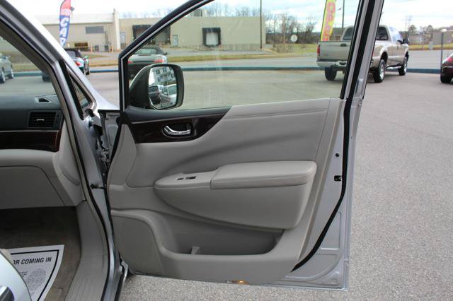 Used 2013 Nissan Quest S FWD image 14
