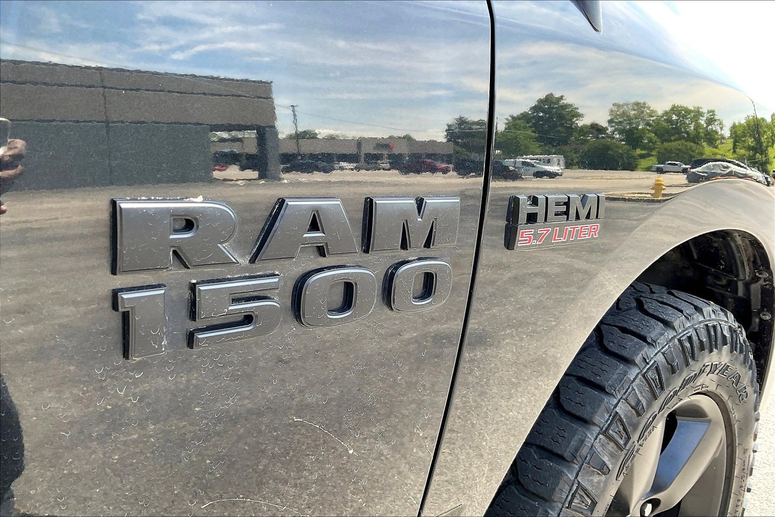 Used 2017 RAM 1500 Express w/ Black Ram 1500 Express Group AWD/4WD image 11