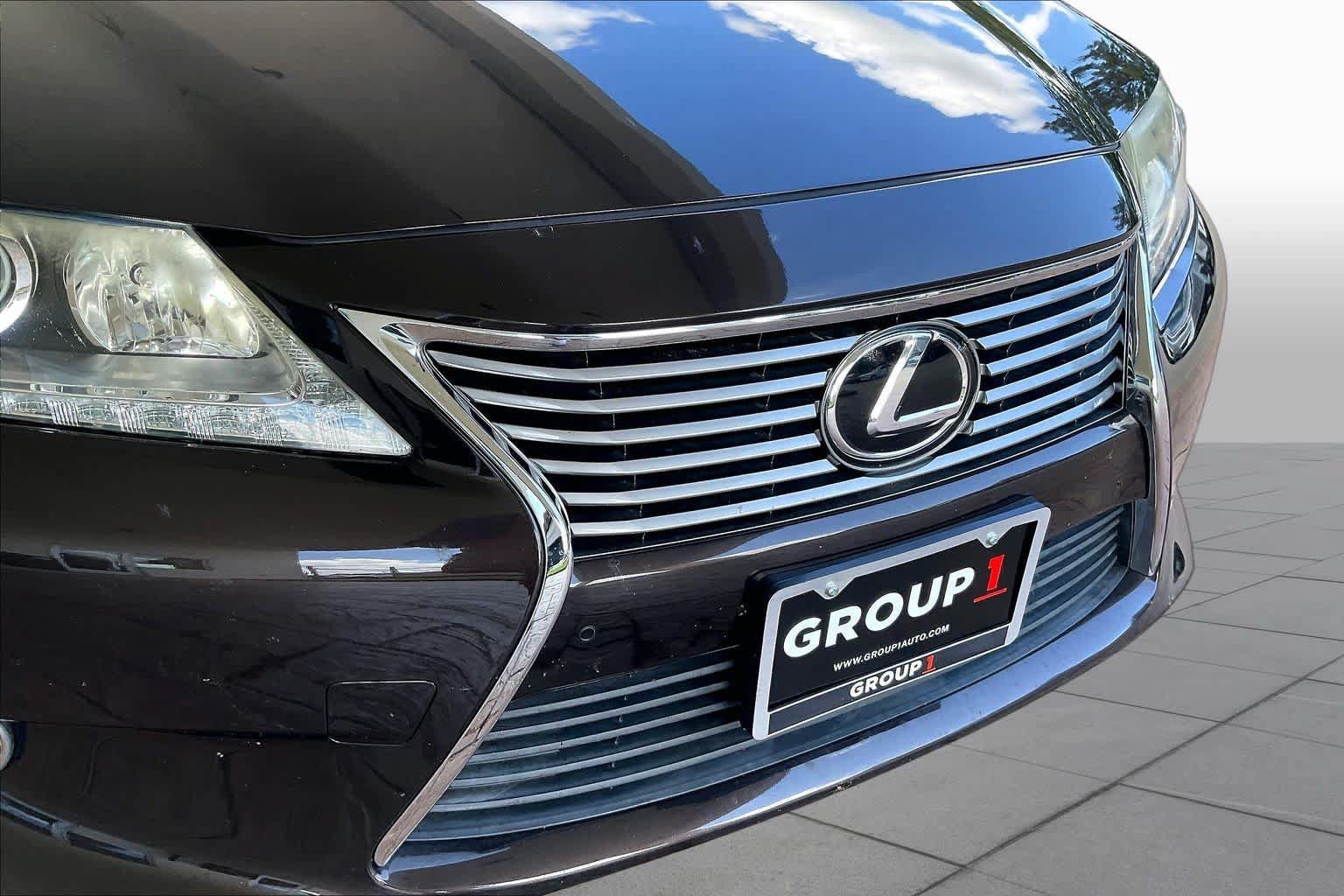 Used 2014 Lexus ES 350 w/ Luxury Package FWD image 27