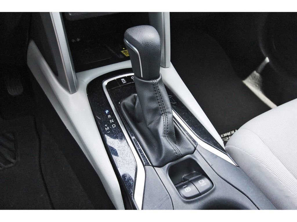 Used 2022 Toyota Corolla Cross LE FWD image 29