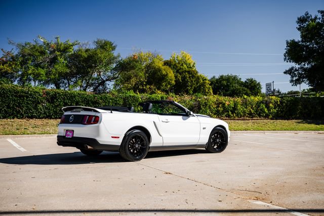 Used 2010 Ford Mustang GT Premium image 19
