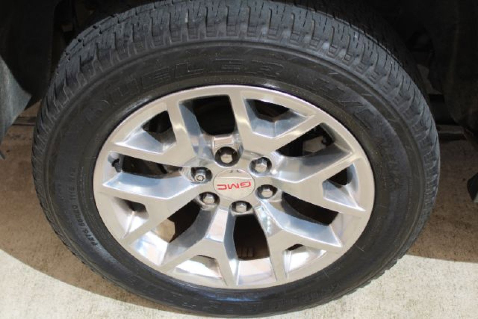 Used 2015 GMC Yukon XL SLT w/ Open Road Package image 25