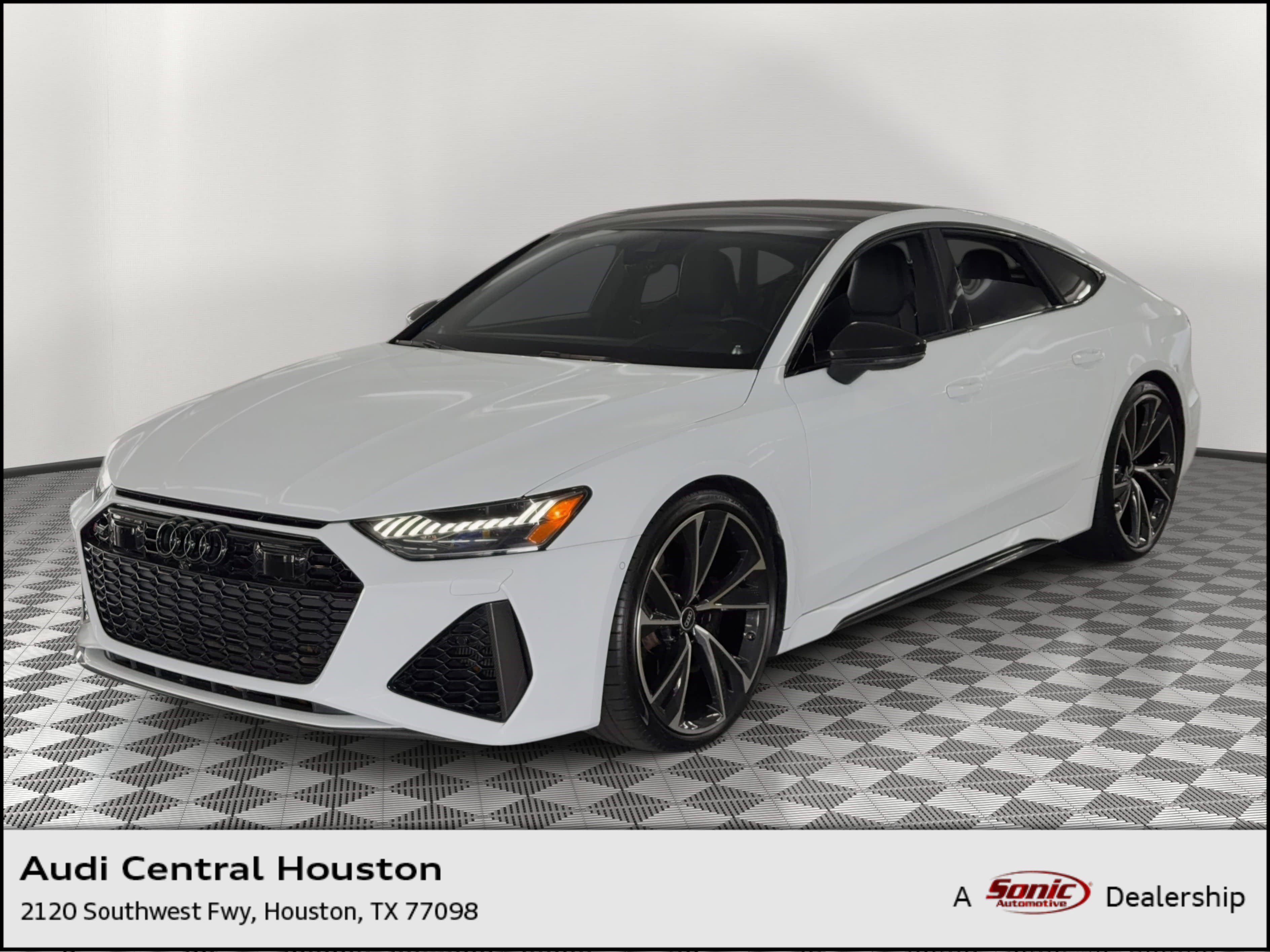 Used 2021 Audi RS 7 Sportback w/ Carbon Optic Package image 1