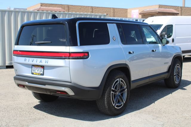 Used 2025 Rivian R1S Adventure AWD/4WD image 4