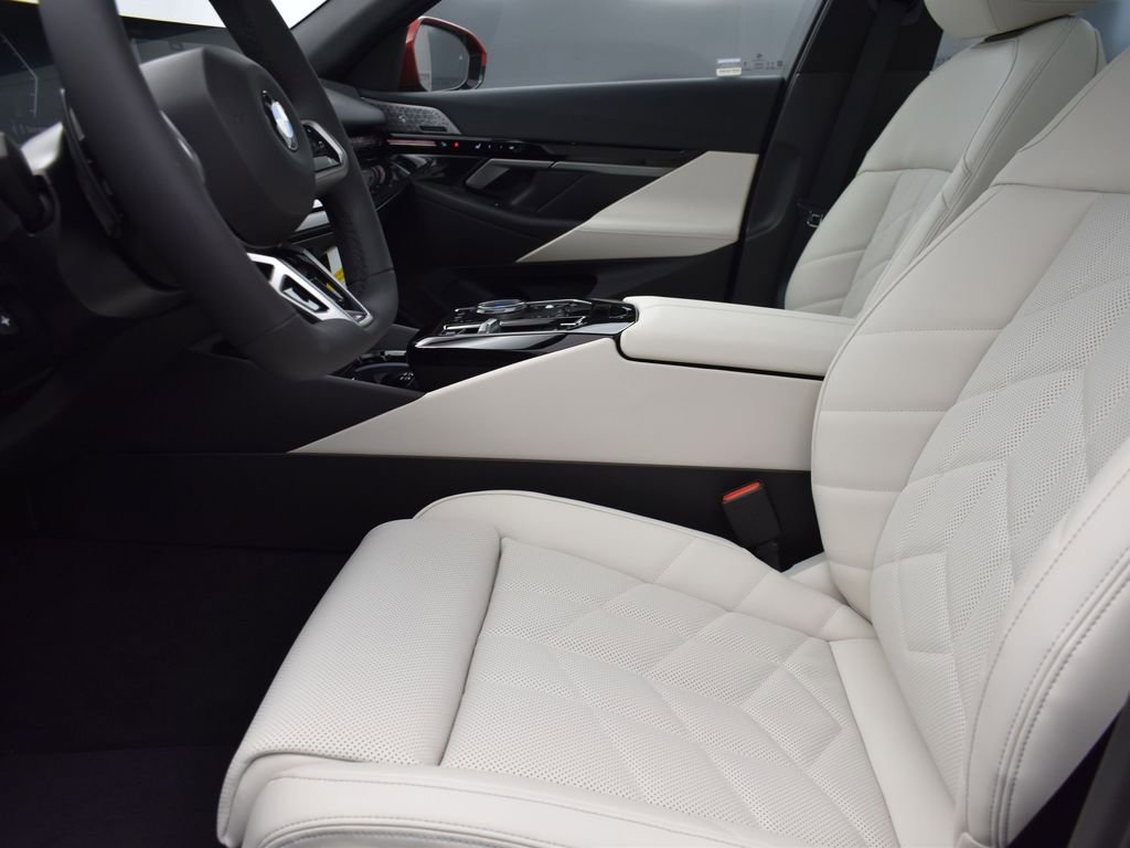 Certified 2025 BMW 530i w/ M Sport Package RWD image 13