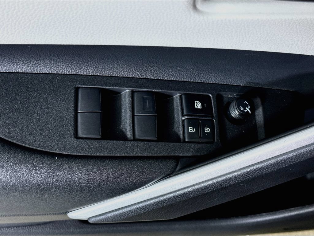 Certified 2024 Toyota Corolla Cross L AWD/4WD image 16