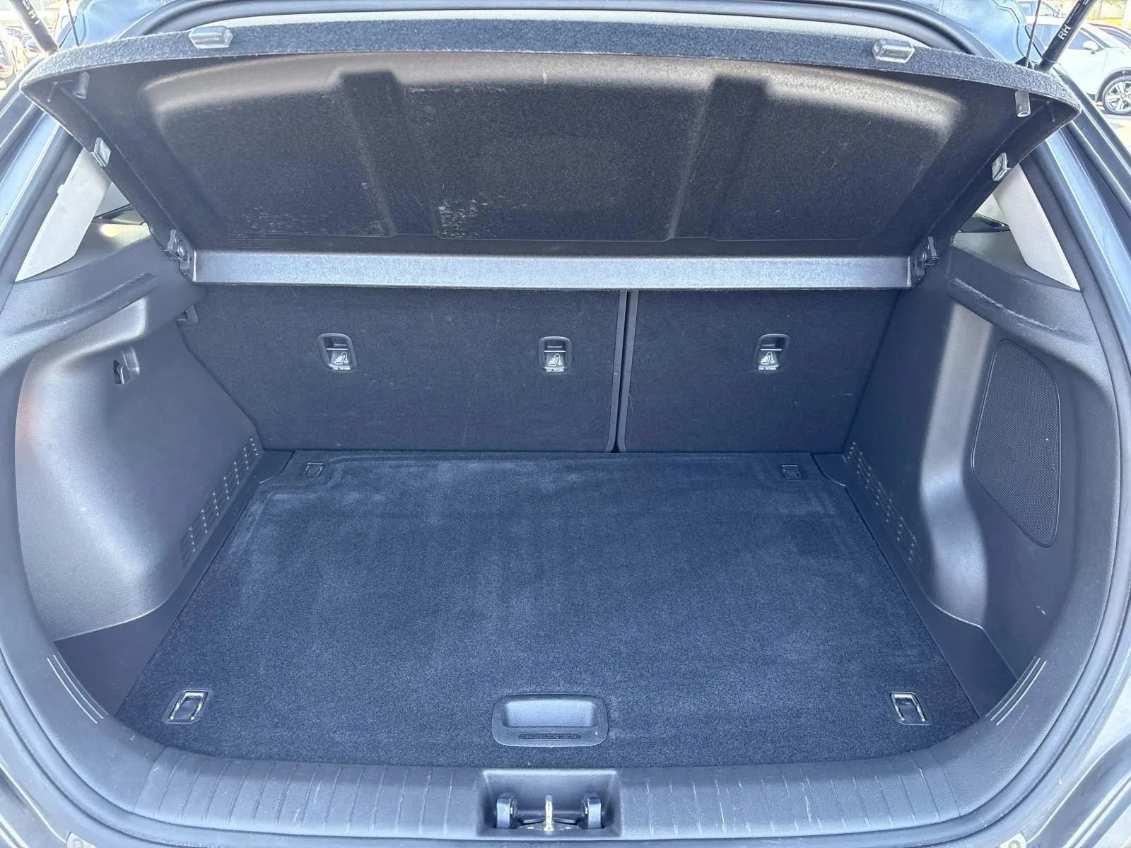 Used 2021 Hyundai Kona Ultimate w/ Cargo Package FWD image 19