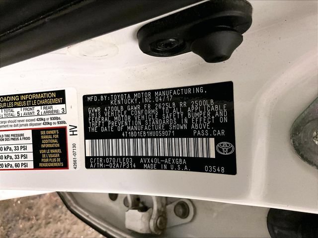 Used 2017 Toyota Avalon XLE Premium w/ All Weather Liner Package FWD image 33