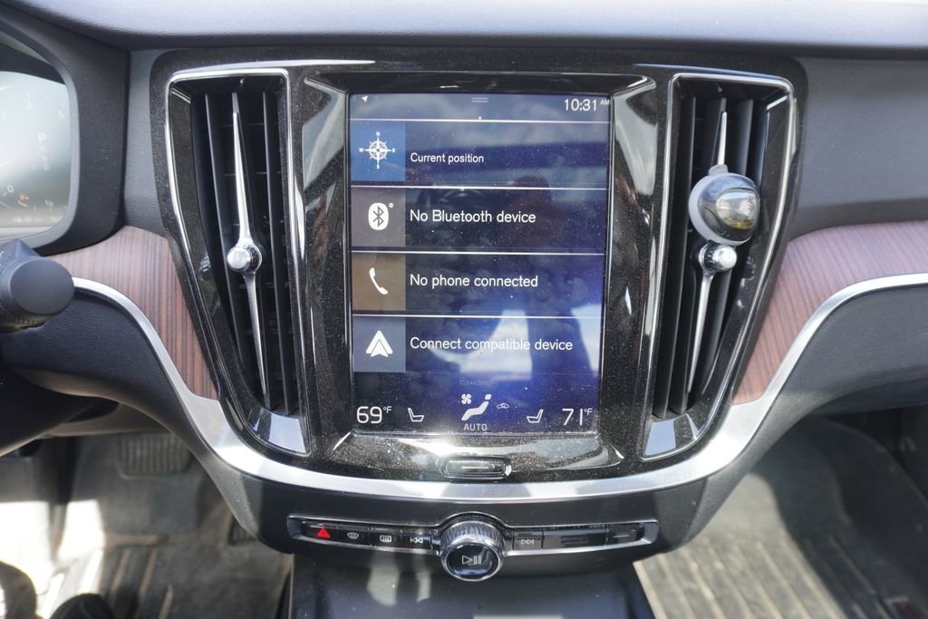Used 2019 Volvo S60 T5 Momentum w/ Multimedia Package FWD image 8