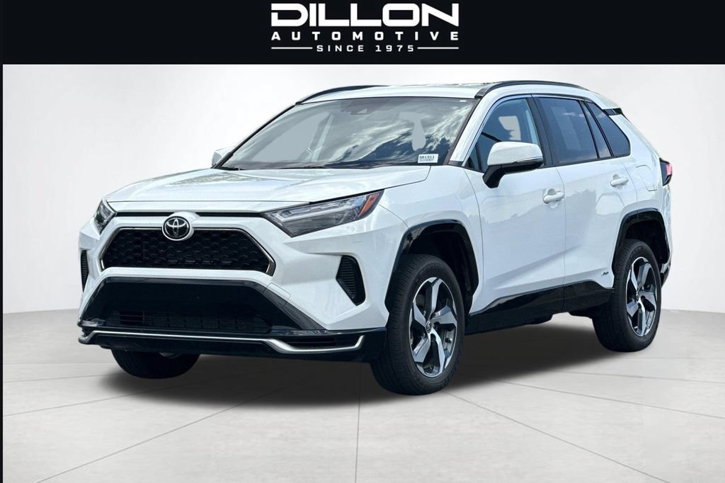 Used 2025 Toyota RAV4 SE AWD/4WD image 8