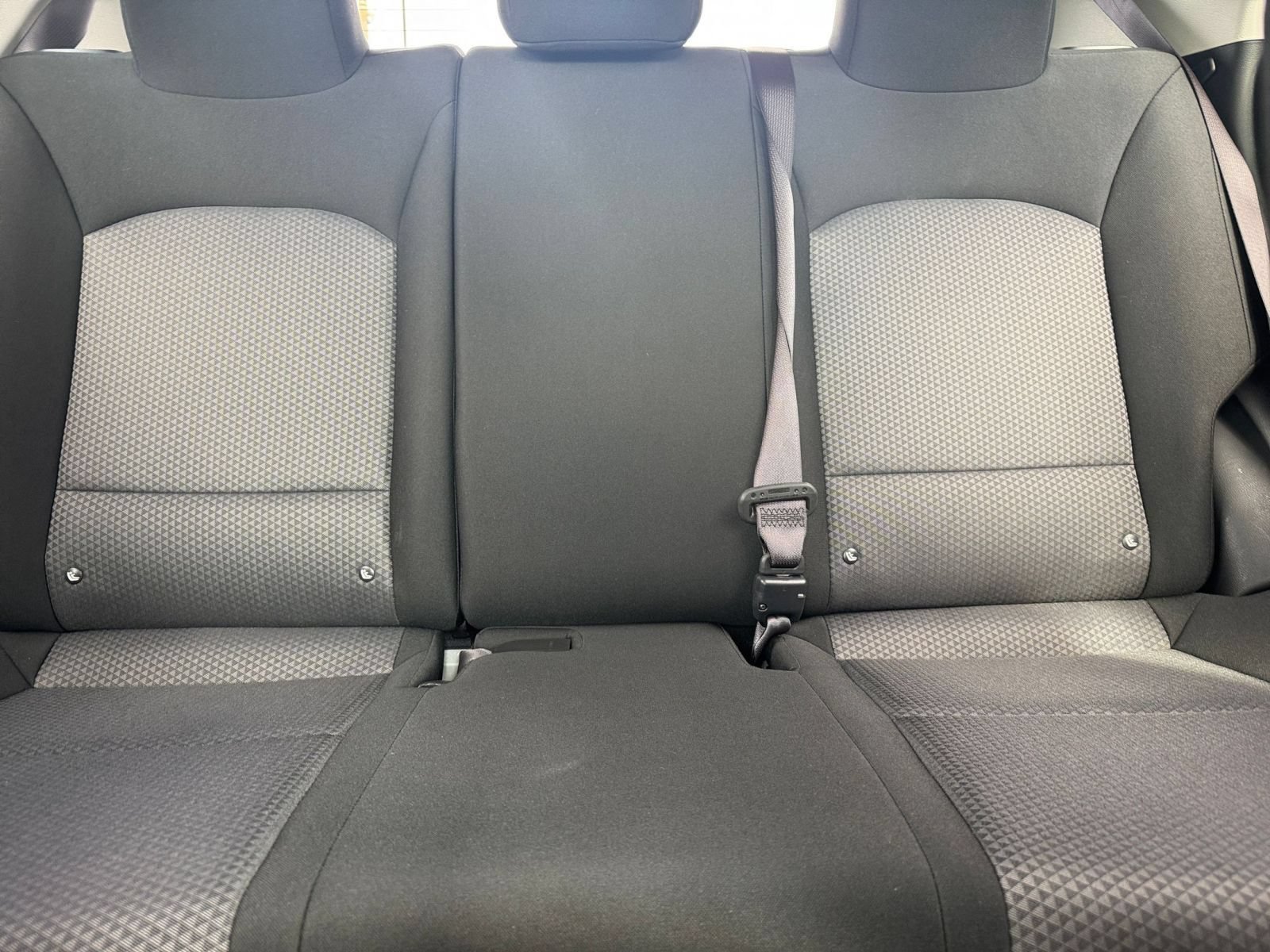 Used 2025 Kia Soul LX w/ LX Technology Package FWD image 36