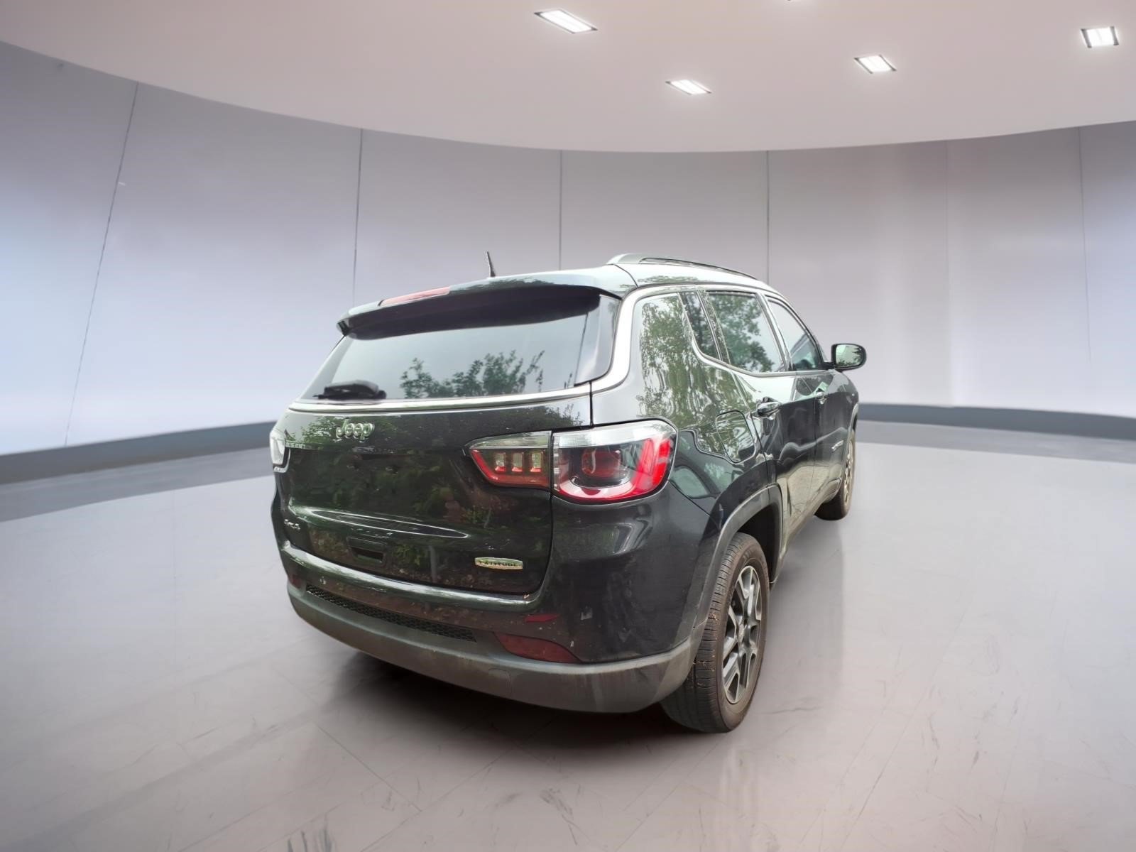 Used 2022 Jeep Compass Latitude AWD/4WD image 4