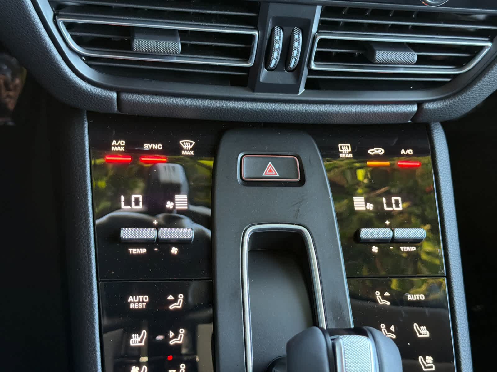 New 2026 Porsche Macan AWD/4WD image 23