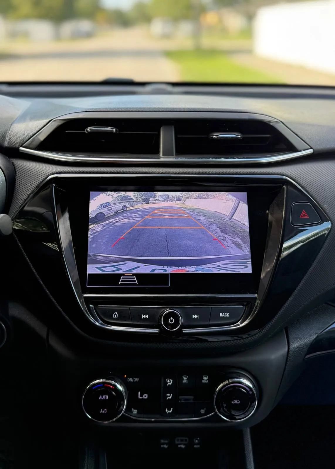 Used 2021 Chevrolet TrailBlazer LT w/ Premium Seating Package AWD/4WD image 10