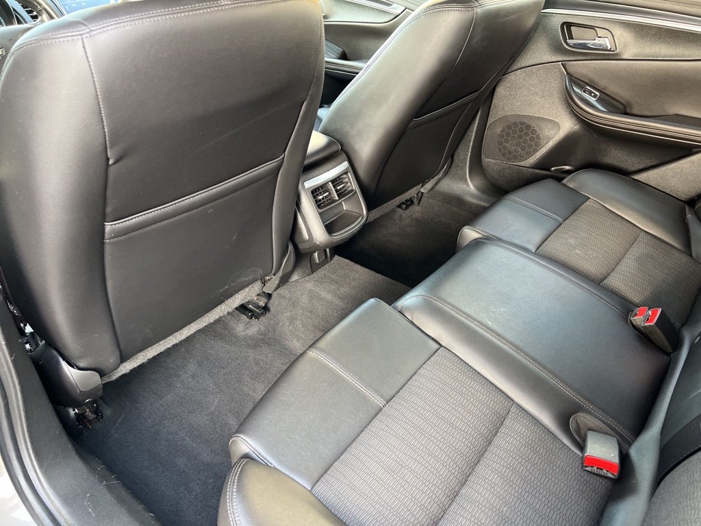 Used 2017 Chevrolet Impala LT FWD image 7