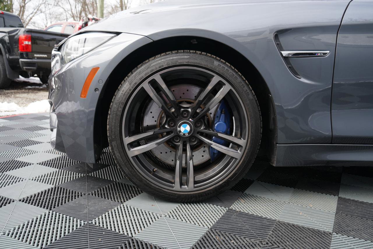 Used 2020 BMW M4 Convertible w/ Executive Package image 76
