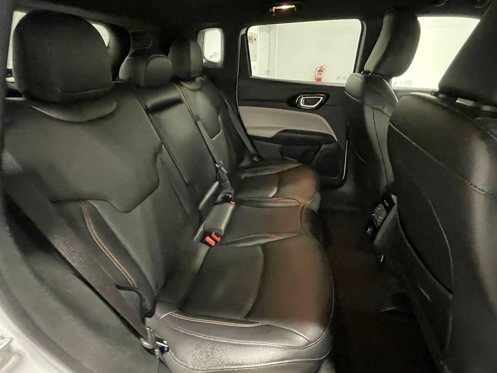 Used 2023 Jeep Compass Limited AWD/4WD image 24