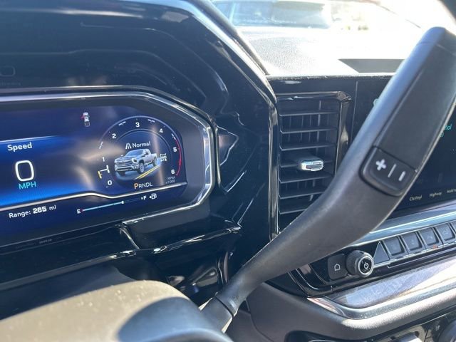 Certified 2025 Chevrolet Silverado 2500 LTZ w/ LTZ Convenience Package image 27