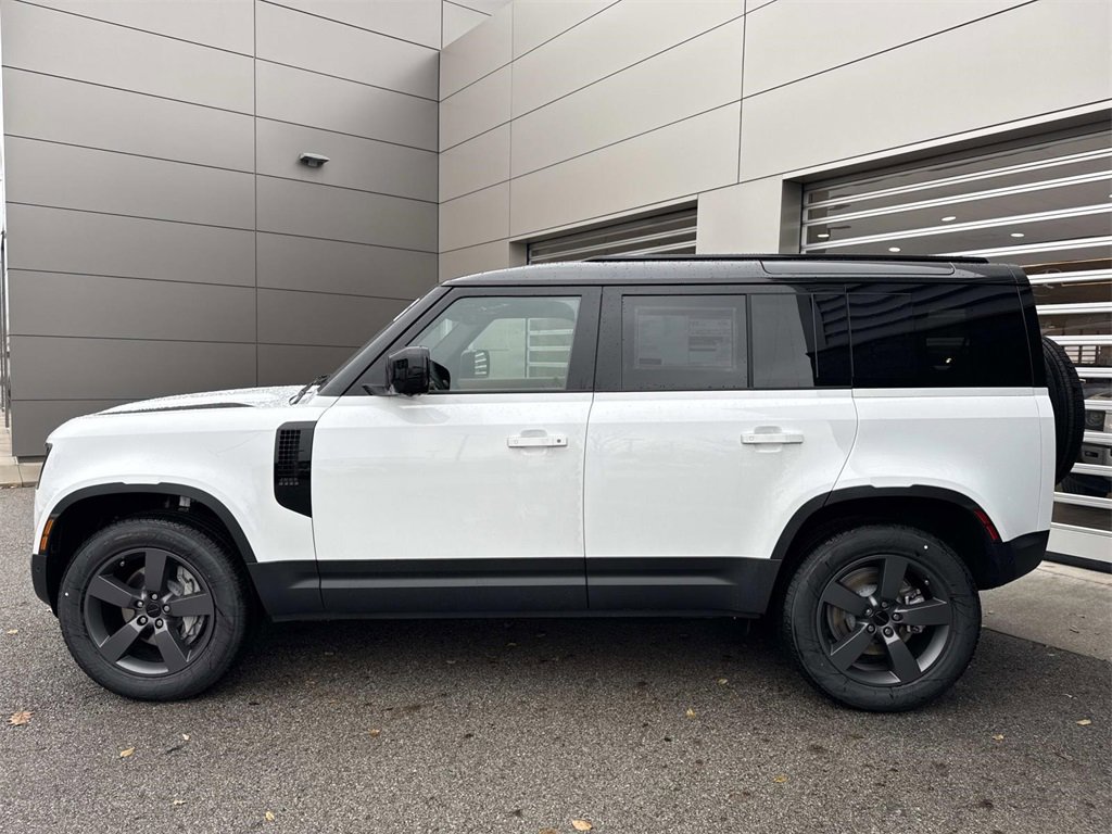 New 2026 Land Rover Defender 110 S image 4