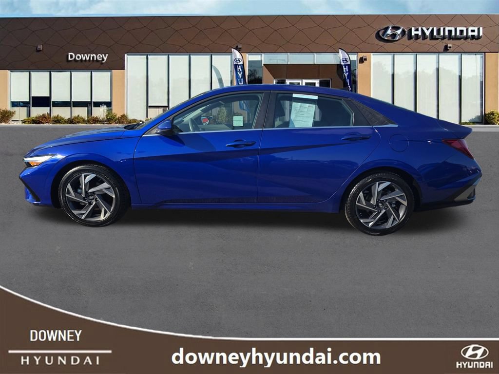 Used 2025 Hyundai Elantra SEL FWD video 2