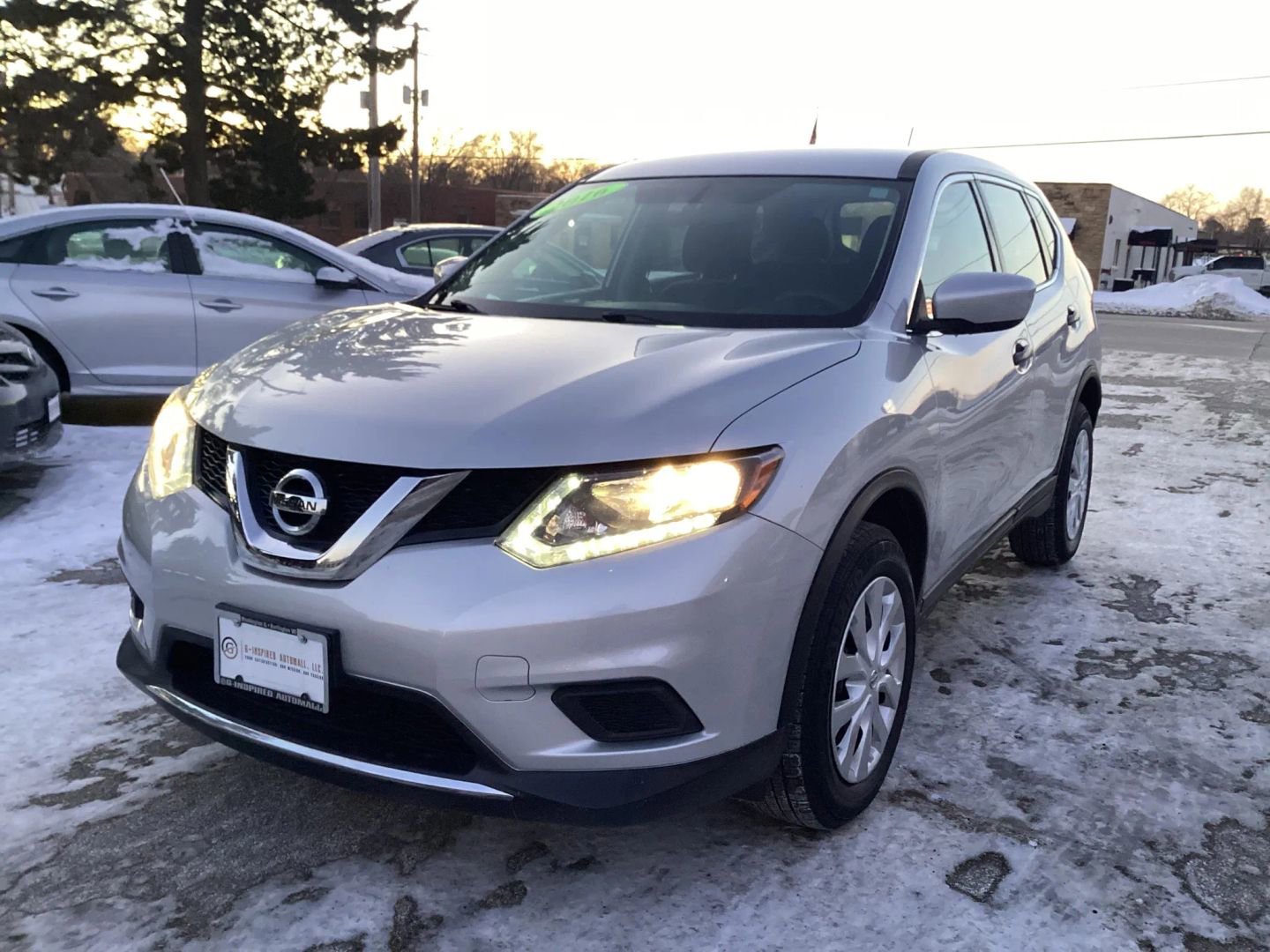 Used 2016 Nissan Rogue S image 4