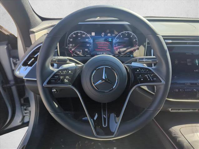 Used 2025 Mercedes-Benz E 350 4MATIC Sedan image 24