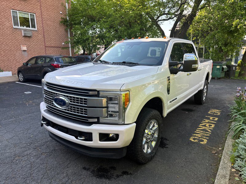 Used 2019 Ford F250 Platinum w/ Platinum Ultimate Package AWD/4WD image 3