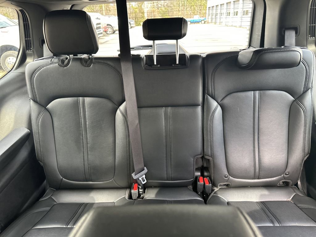 Used 2024 Jeep Wagoneer 2WD w/ Premium Group I image 26