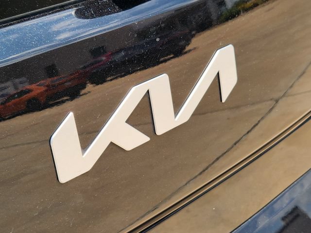 Certified 2023 Kia Soul LX w/ Option Group 015 FWD image 11