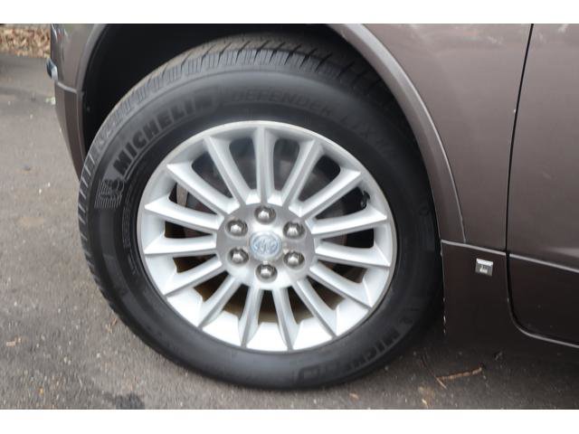 Used 2010 Buick Enclave CXL w/ Trailering Provision Package FWD image 13