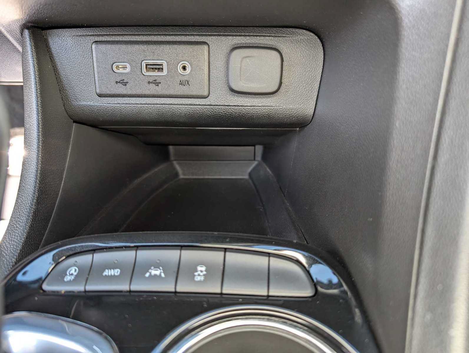 Certified 2023 Buick Encore GX Select w/ Sport Touring Package AWD/4WD image 29
