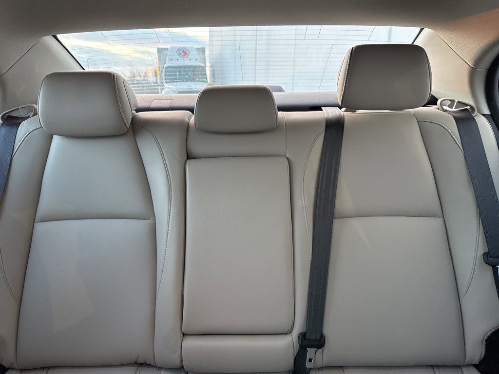 Used 2023 MAZDA MAZDA3 s image 6