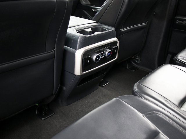 Used 2024 Ford Expedition Max XLT image 14