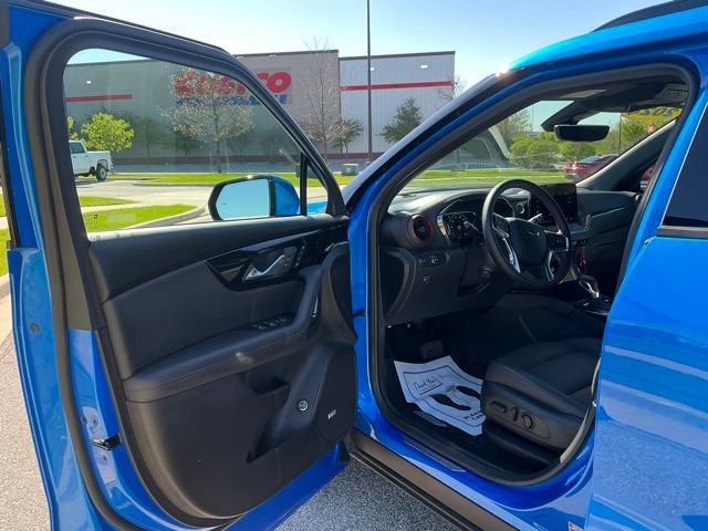 Used 2024 Chevrolet Blazer RS w/ Driver Confidence II Package AWD/4WD image 15