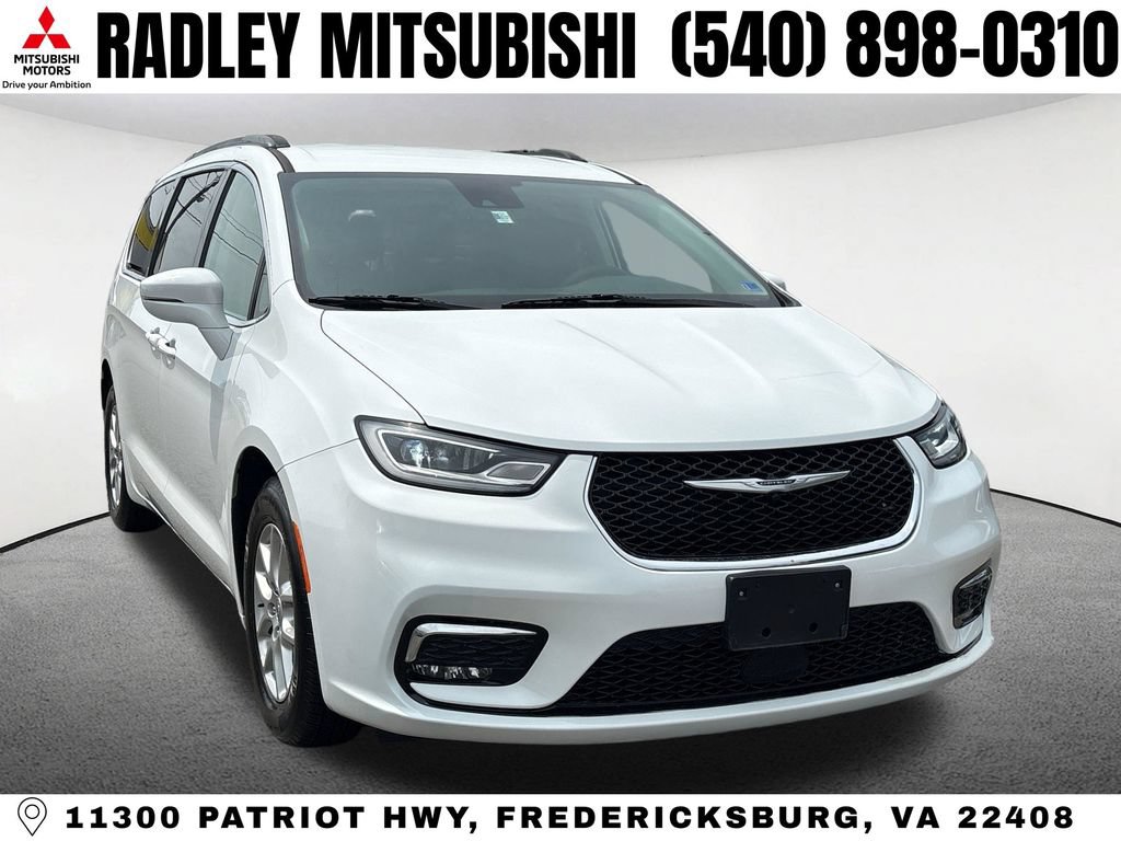 Used 2022 Chrysler Pacifica Touring-L FWD image 22
