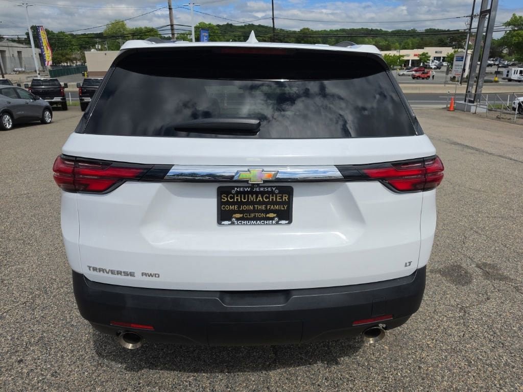 Used 2023 Chevrolet Traverse LT AWD/4WD image 4