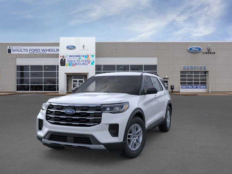 New 2026 Ford Explorer Active image 2