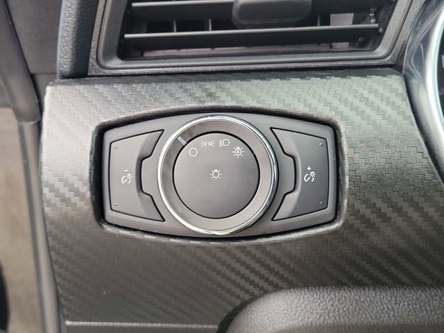 Used 2020 Ford Mustang Coupe RWD image 12