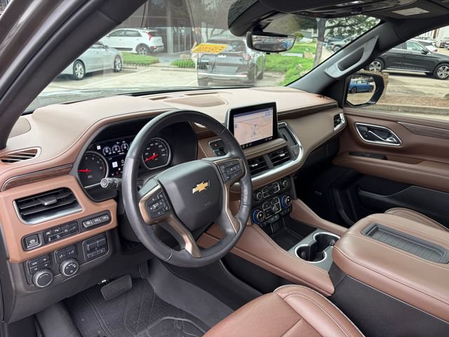 Used 2021 Chevrolet Tahoe High Country w/ Premium Package AWD/4WD image 3