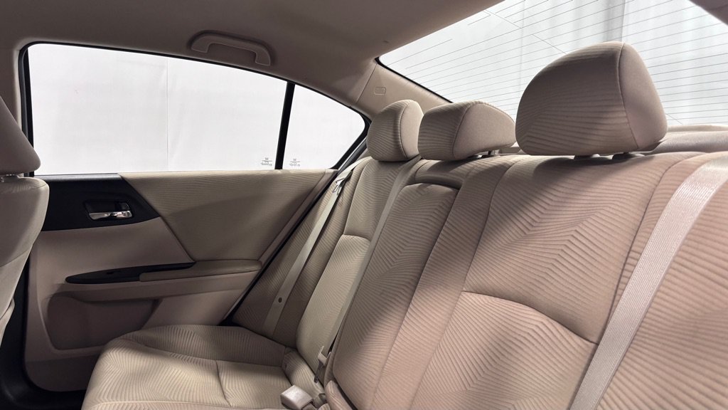Used 2015 Honda Accord LX image 28