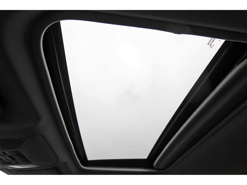 Used 2024 Toyota RAV4 XLE w/ Convenience Package FWD image 25