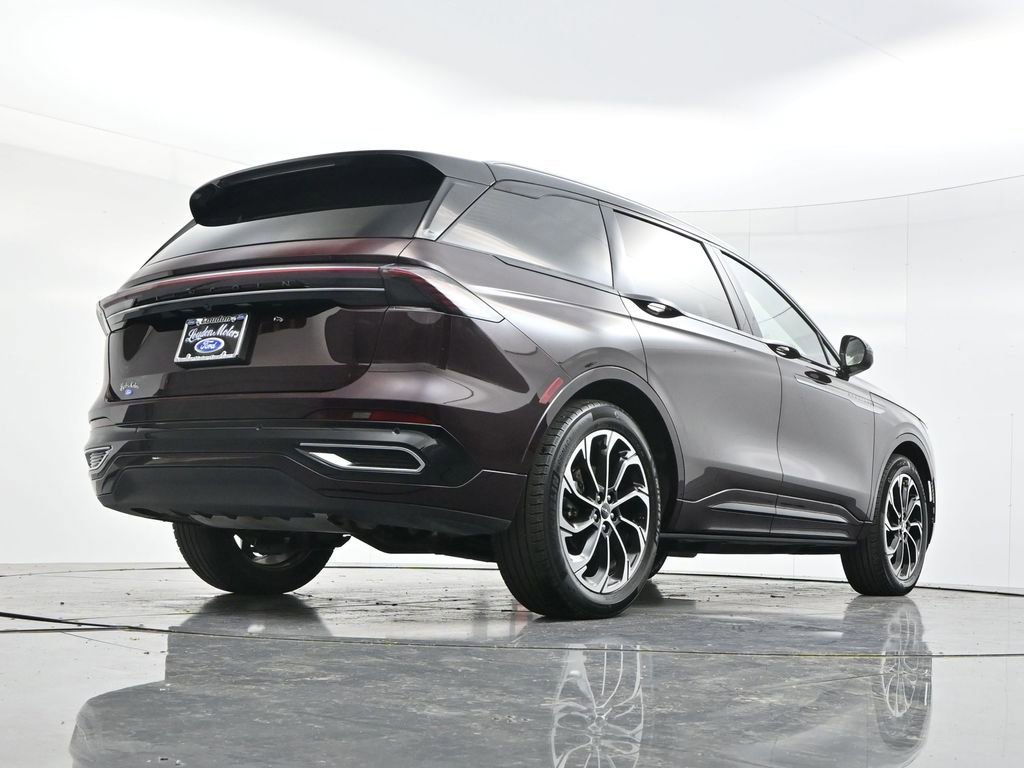 Used 2025 Lincoln Nautilus Reserve AWD/4WD image 53