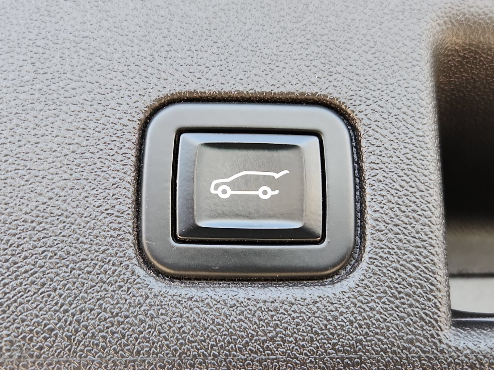 Used 2023 Chevrolet Equinox RS FWD image 8