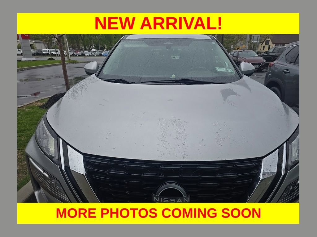 Used 2022 Nissan Rogue SV AWD/4WD image 1