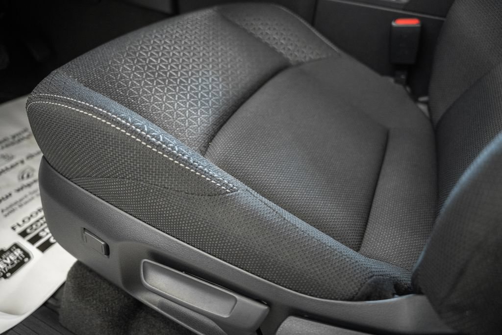 New 2026 Toyota 4Runner SR5 RWD image 33