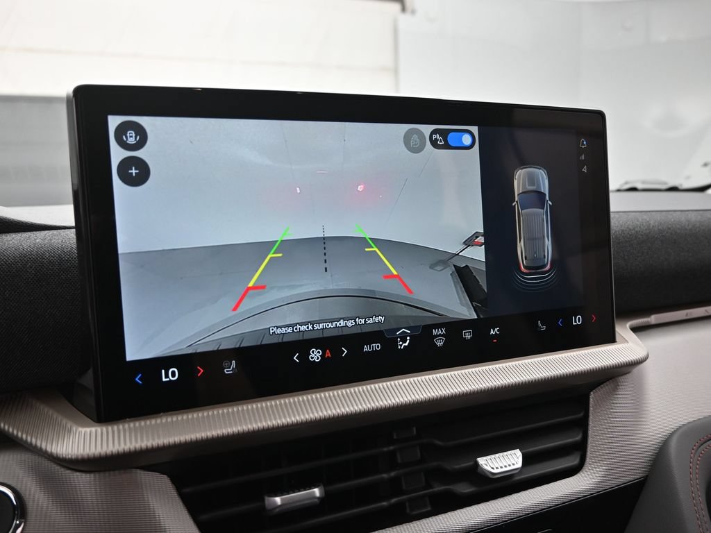 New 2026 Ford Explorer Active w/ Active Comfort Package RWD image 15