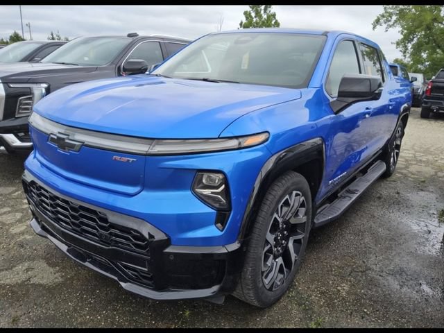 Used 2025 Chevrolet Silverado EV RST AWD/4WD image 1